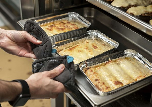 Qual è il metodo per dei cannelloni ripieni di zucca e amaretti?